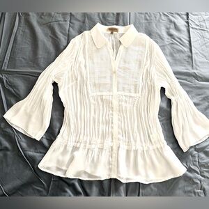 White Pleated Dress blouse with satin trim size 2X